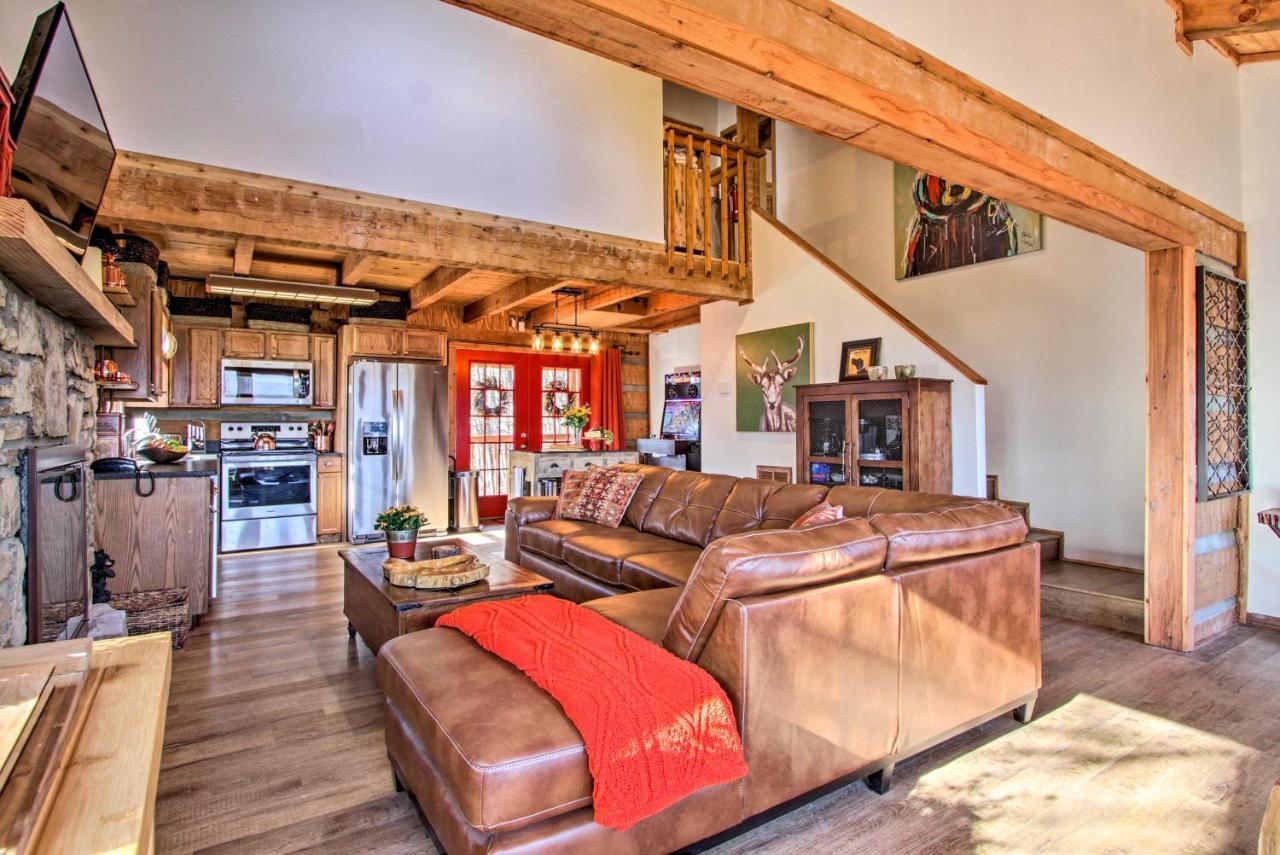 Panoramic-View Gatlinburg Cabin With Private Hot Tub Exteriör bild